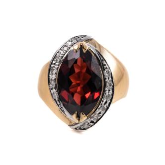 4.82ct Garnet and Diamond Ring