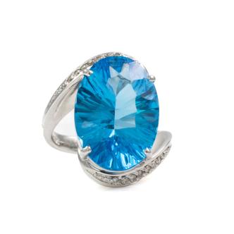 11.60ct Topaz and Diaond Ring