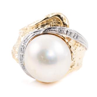 12.4mm South Sea Pearl and Diamond Ring