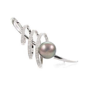 13.5mm Tahitian Pearl and Diamond Brooch