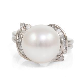 12mm South Sea Pearl & Diamond Ring