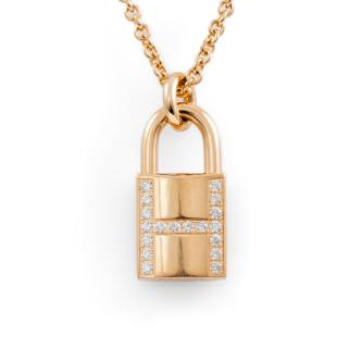 Hermes Amulettes Cadenas Necklace